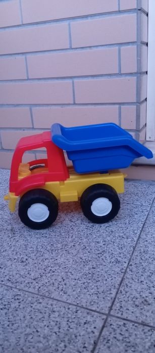 Camião 27 cm x 17 cm