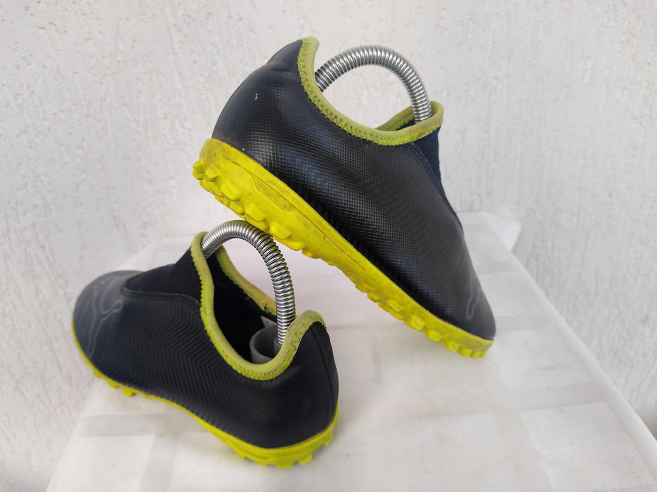 Футзалки,бутси,сороконожки Puma finesse astro turn р.32