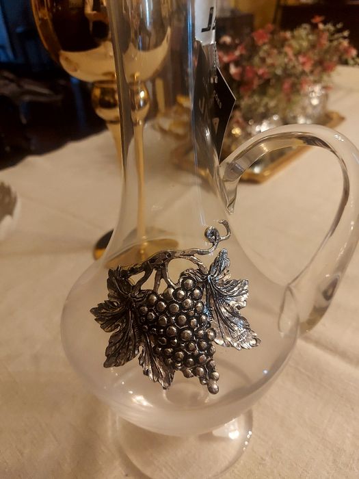 Caneca em cristal com peça em estanho aplicado