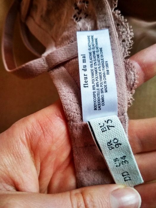 Бюстгальтер FLEUR DU MAL

Sheer Overlay Demi Bra