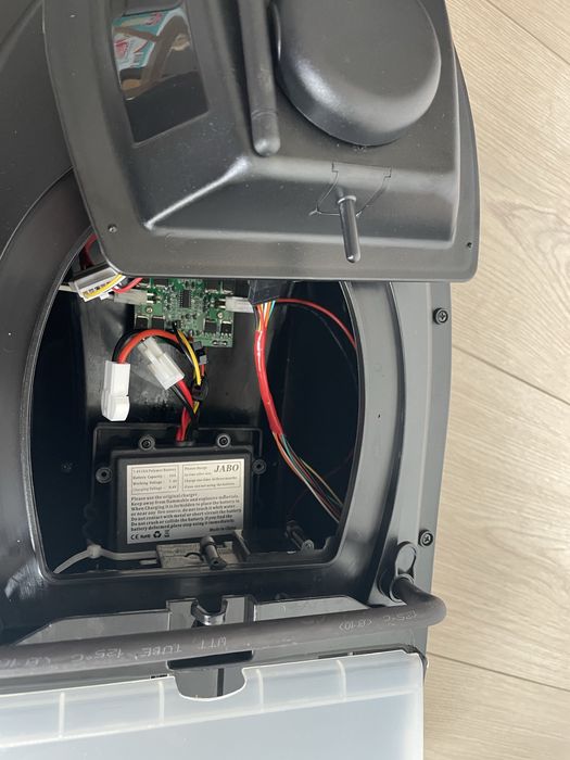 Łódka zanętowa Jabo 2-cg