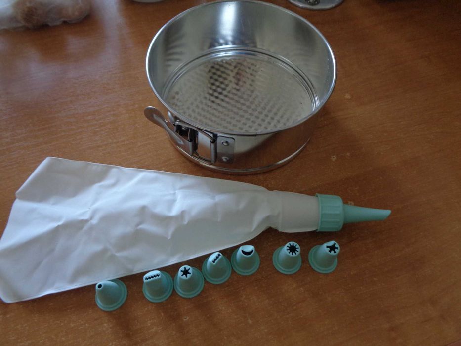 форма кондитер 16,5*6,8см нова+конд шприц/насадками нові