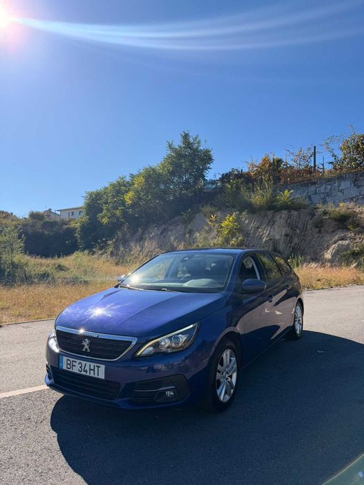 Peugeot 308 SW 2019 — photo 3
