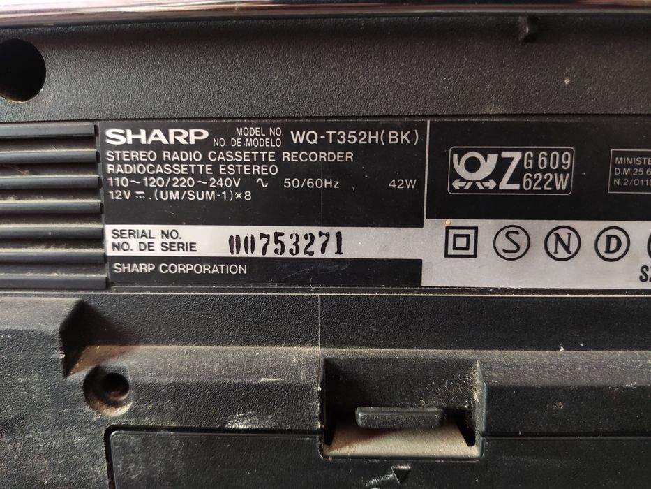 Магнитофон SHARP WQ-T352 Stereo Radio