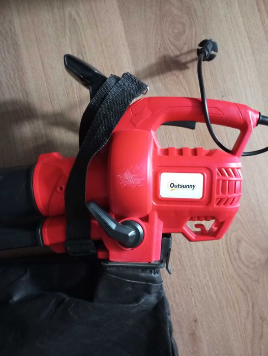 Aspirador e soprador de folhas Outsunny