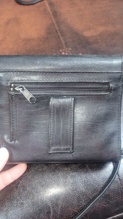 Torebka mała czarna na ramię oraz do paska