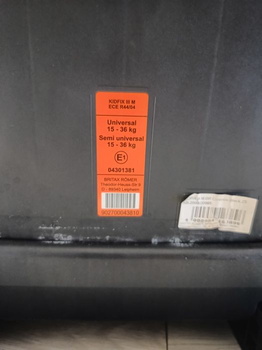 Fotelik samochodowy Britax Römer Kidfix III M ISOFIX 15–36 kg – stan bardzo dobry