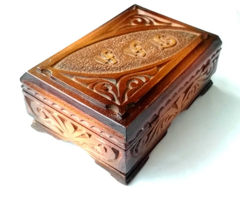 Деревянная Шкатулка.