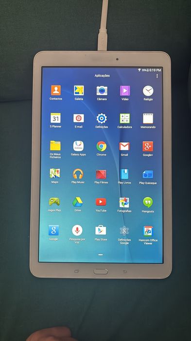 Samsung Galaxy Tab 3 — 8” — 16 GB