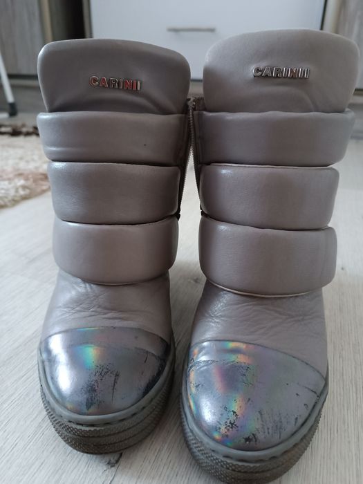 Botki na koturny szare Carinii