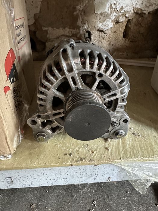 Генератор VAG 03F 903 023 E Valeo