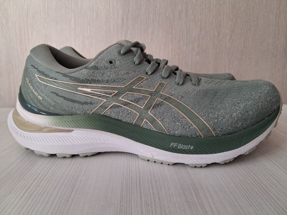 Жіночі кросівки для бігу ASICS Gel-Kayano29