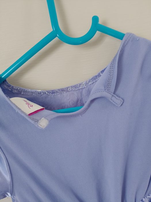 Sukienka i akcesoria na bal karnawałowy 104