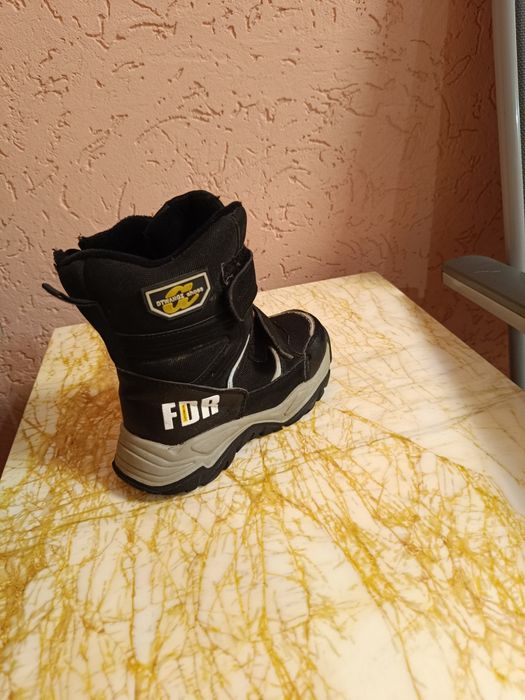 Дитячі зимові чобітки