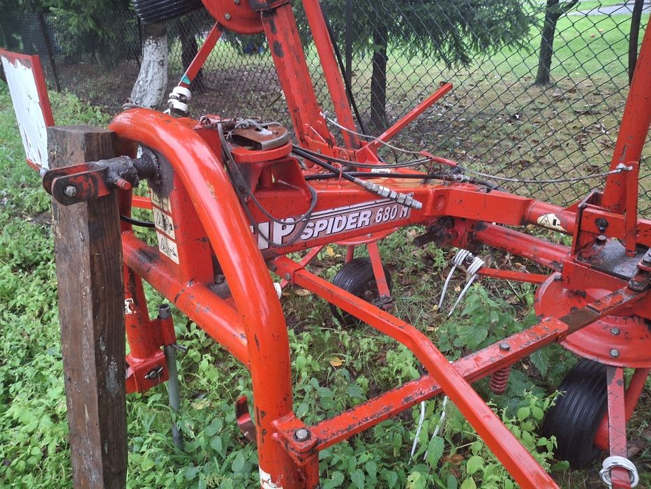 Przegrabiarka  hydrauliczna Spider 680