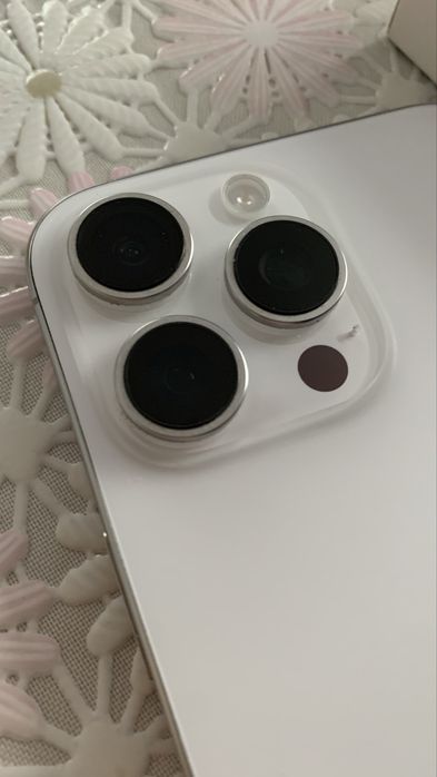 iPhone 16 Pro Max 256GB White Titanium eSIM повний комплект
