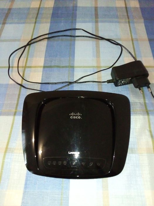 Роутер Linksys Cisco wrt320n