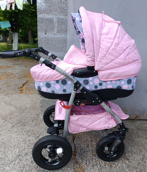 Коляска дитяча , для дівчинки.