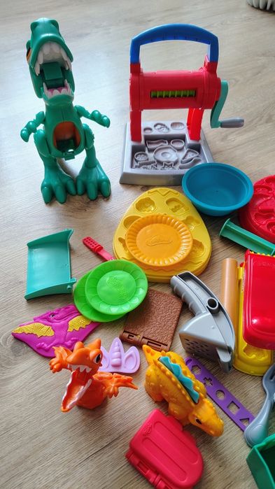Play Doh duży zestaw: pizza, lody, kasa sklepowa, dinozaury