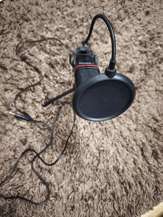 Студійний мікрофон Redragon Seyfert