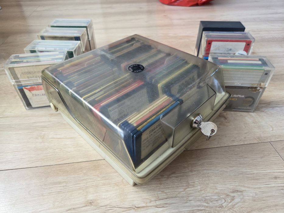 Dyskietki 3,5" Zestaw, Box z kluczykiem