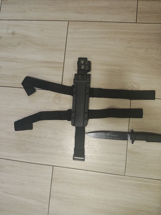 Nóż taktyczny surwiwalowy Extrema Ratio Venom