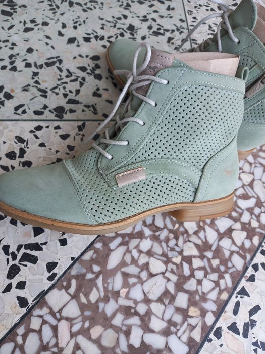 Wiosenne botki ażurowe