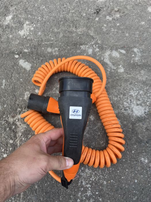 Зарядний кабель Type 2.