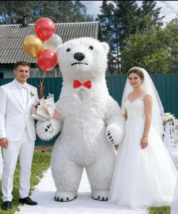 Animação de Casamentos e Eventos – Urso Polar Gigante Insuflável