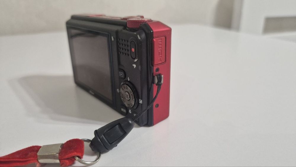 Nikon Coolpix S9100 18кратний зум