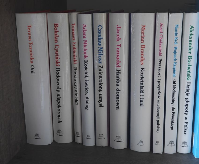 Zestaw książek z historii