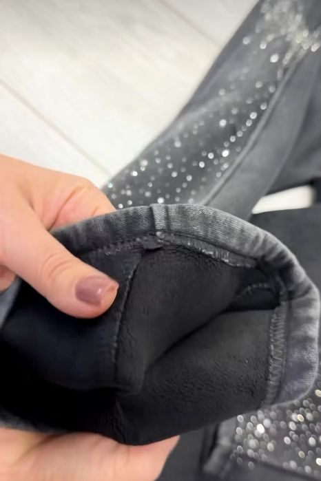 Теплі багі на хутрі з камінчиками