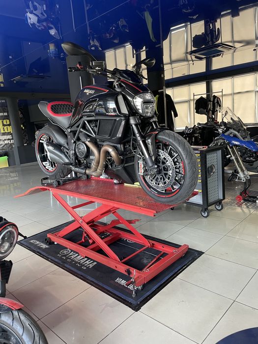 Ducati Diavel Carbon 2014