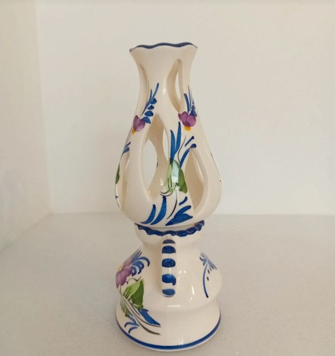 Cadelabre pintado à mão