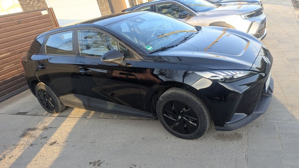 Продам електромобіль MG4