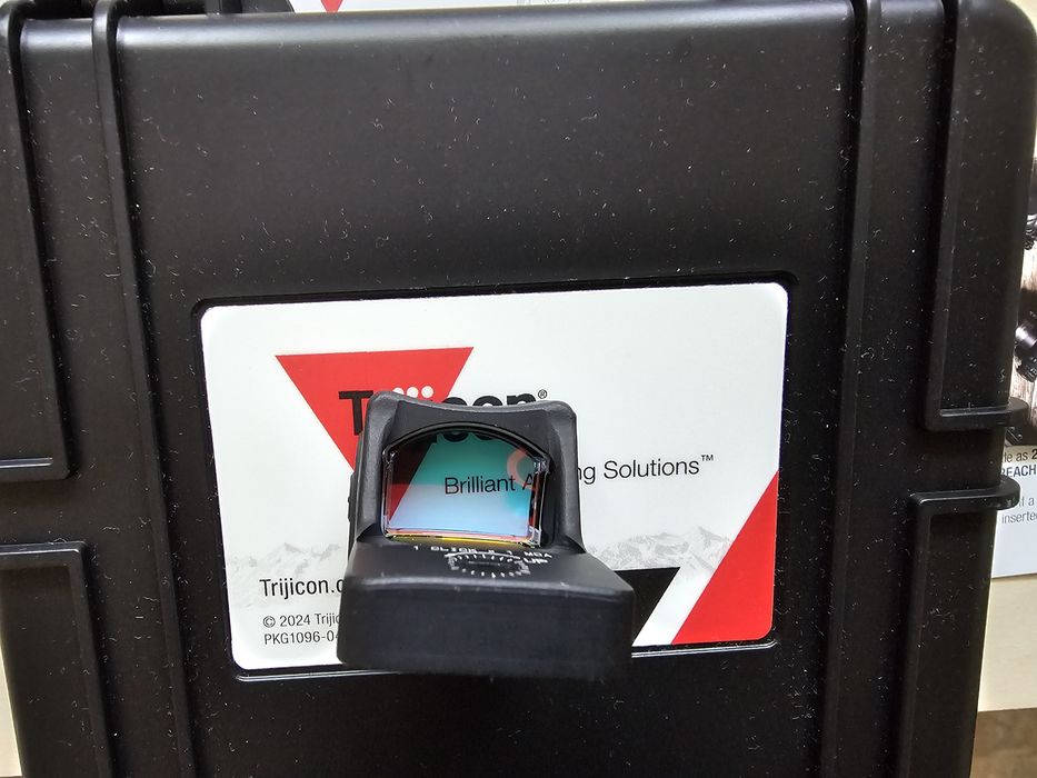 Oryginalny kolimator Trijicon RM06
