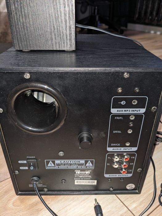 Głośniki 5.1/2.1, subwoofer, pilot