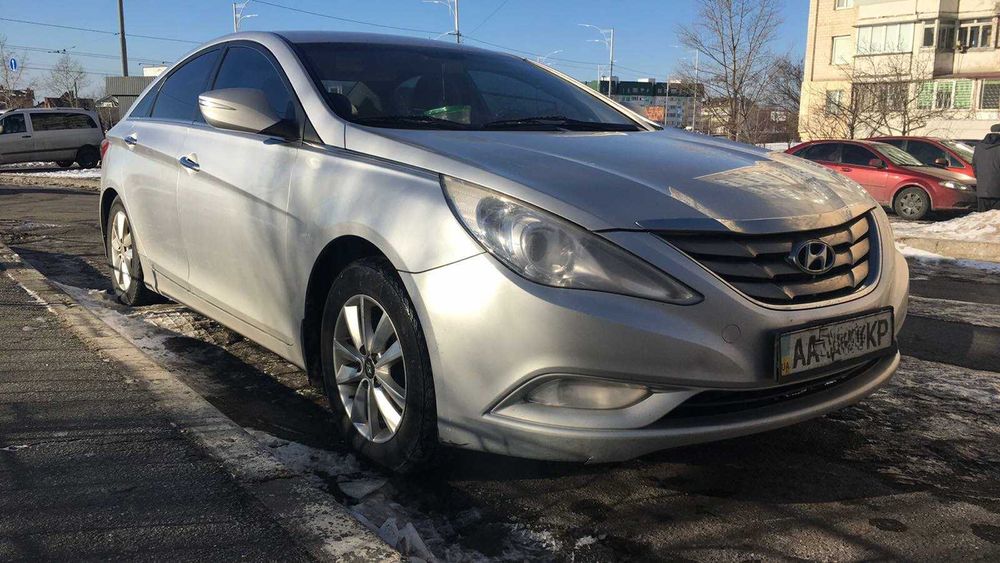 Hyundai Sonata OFFICIAL 2011