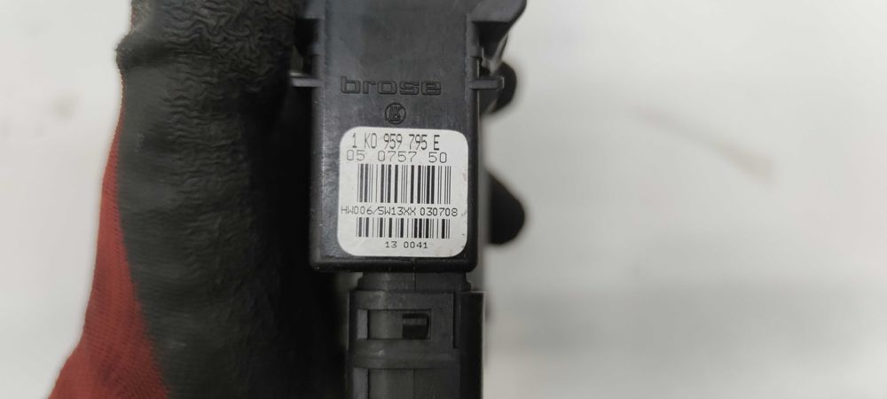 Volkswagen VW Golf V Silniczek Mechanizm Podnoszenia Szyby Lewy Tył LT