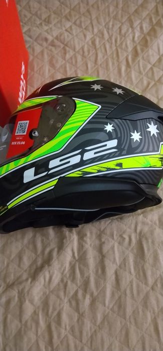 Capacete LS2 novo.