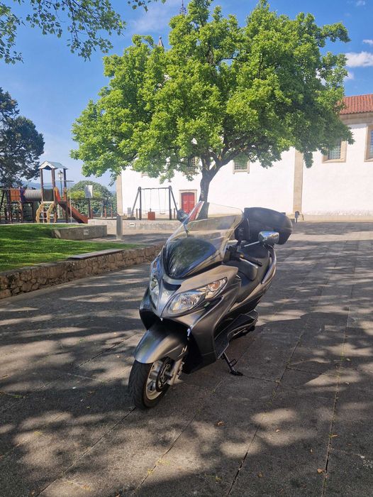 Suzuki Burgman 400  - 12800 km