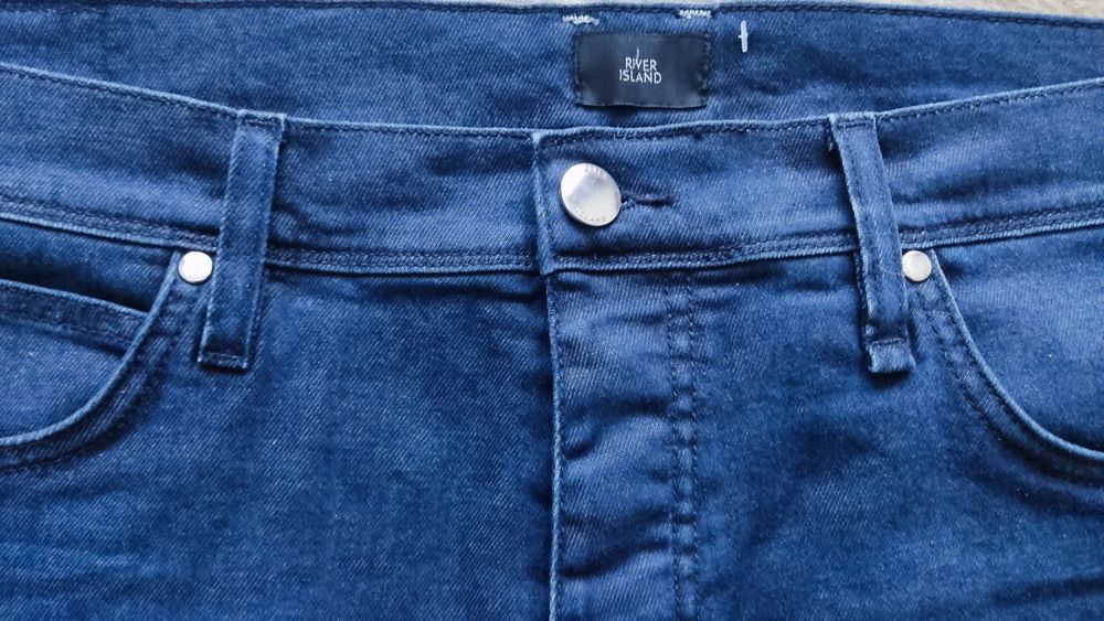 Продам мужские стретчевые джинсы на не высокий рост w40