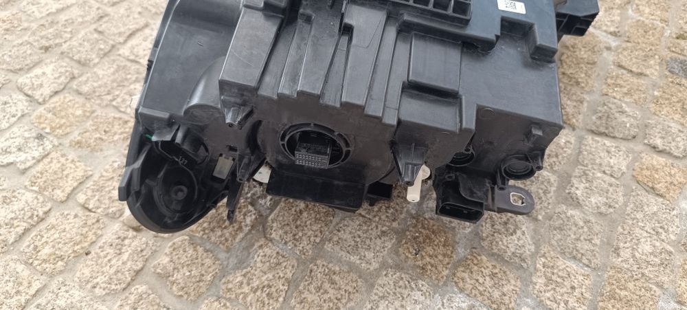 Farol BMW X1 F48  Full Led