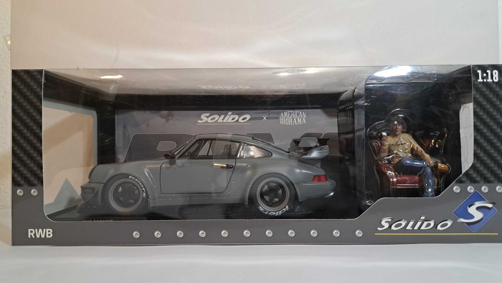 1/18 Porsche 911 RBW com figura cz - Solido