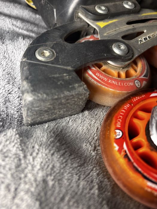 ПРОДАМ! Ролики, скакалку, резинку для спорта и коврик для спорта