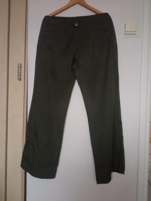 lekkie spodnium khaki