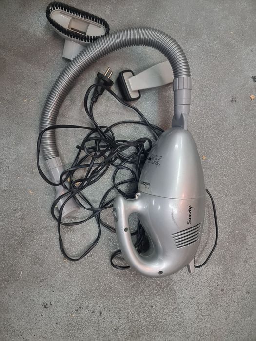 Aspirador 220v com fios portatil 700w