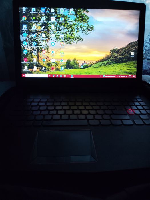 Lenovo Y520 - 15IKBN