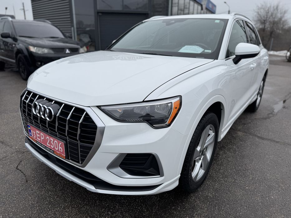 Продам Audi Q3 2l