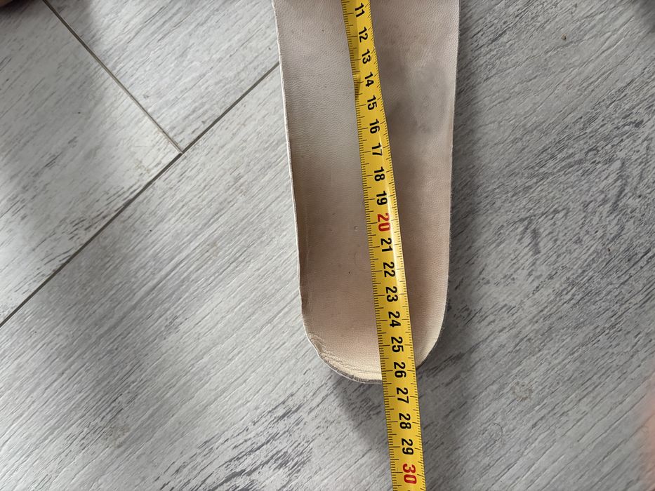 Жіноче взуття 39 р стелка 26 см европа хор стан